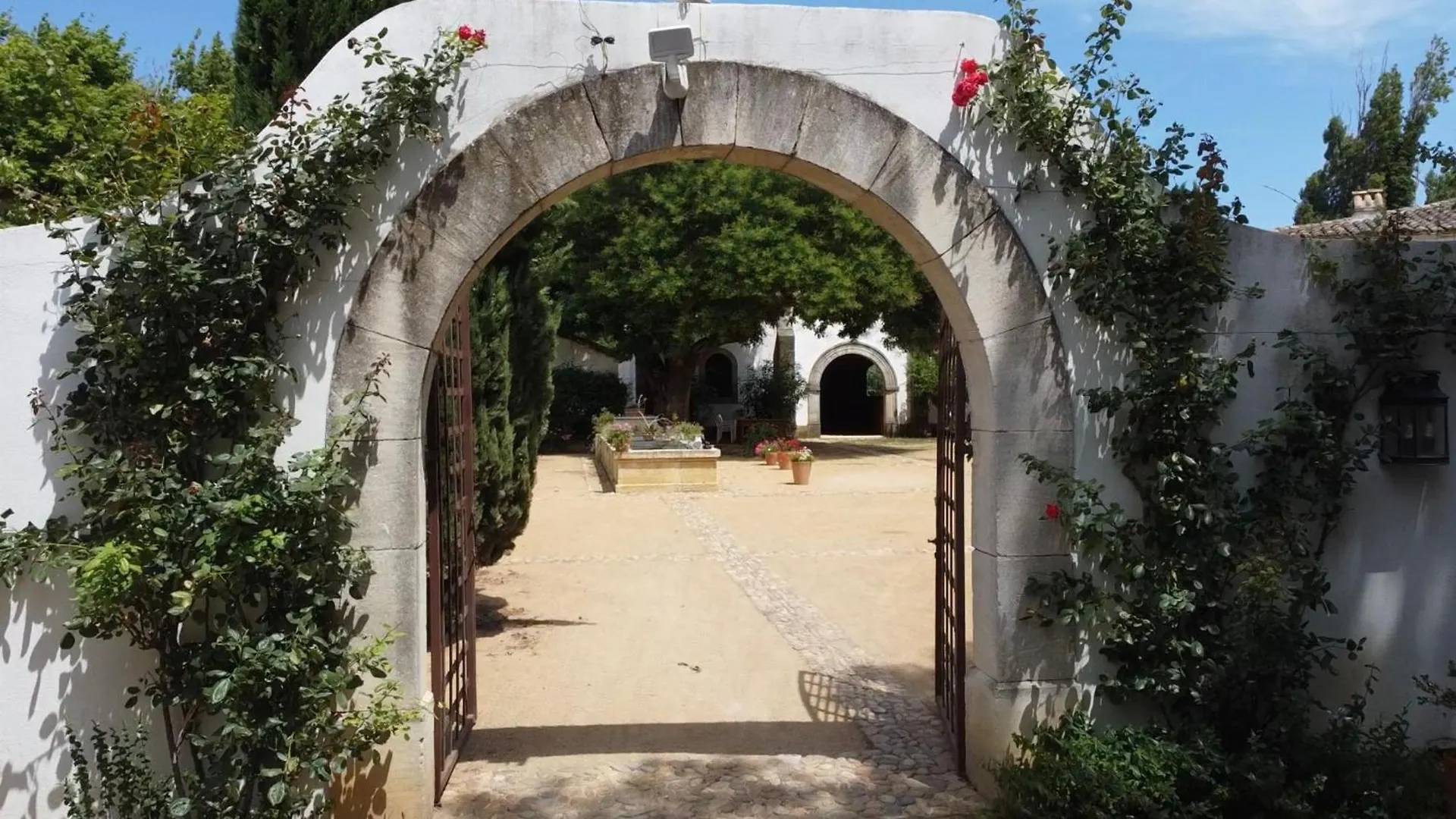 הוילה ארל Mas Des Becasses, En Provence - 22 Personnes וילה